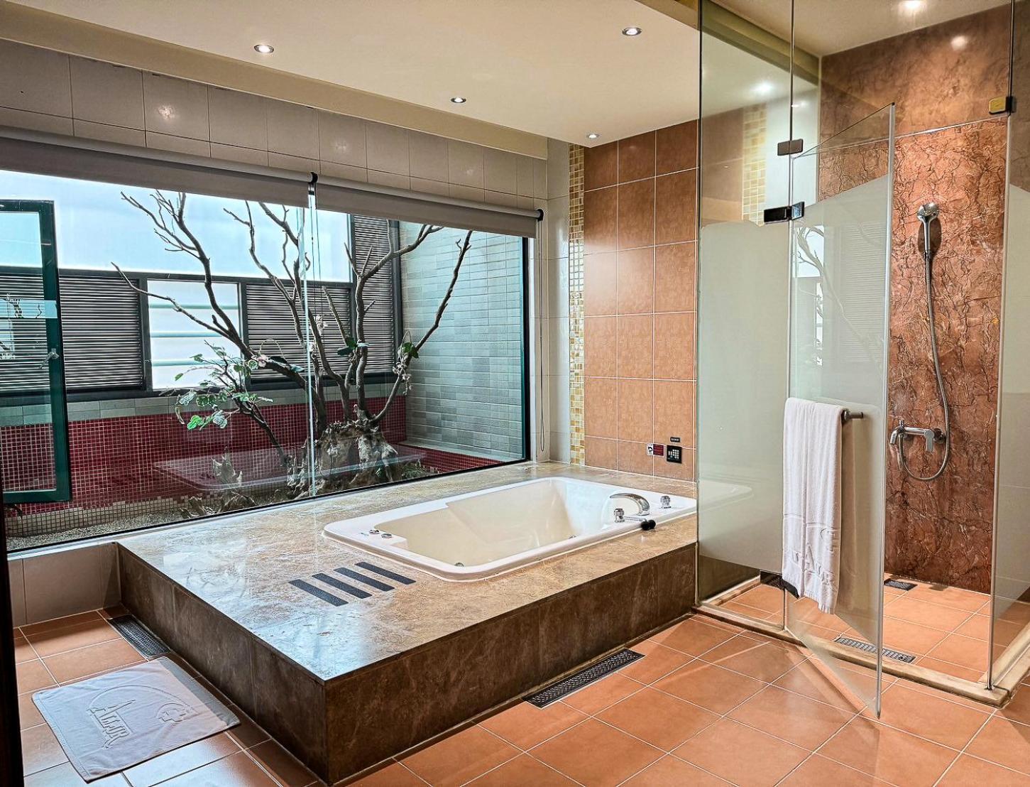 All-Ur Boutique Motel -Chia Yi Branch Kota Chiayi Bagian luar foto