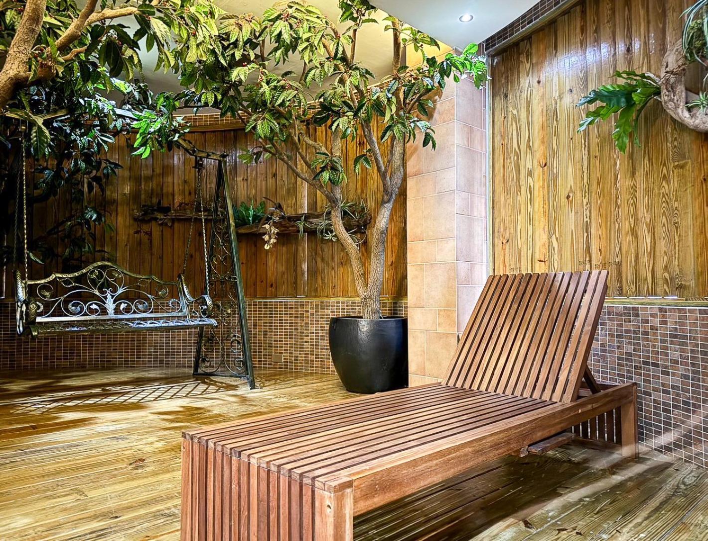All-Ur Boutique Motel -Chia Yi Branch Kota Chiayi Bagian luar foto