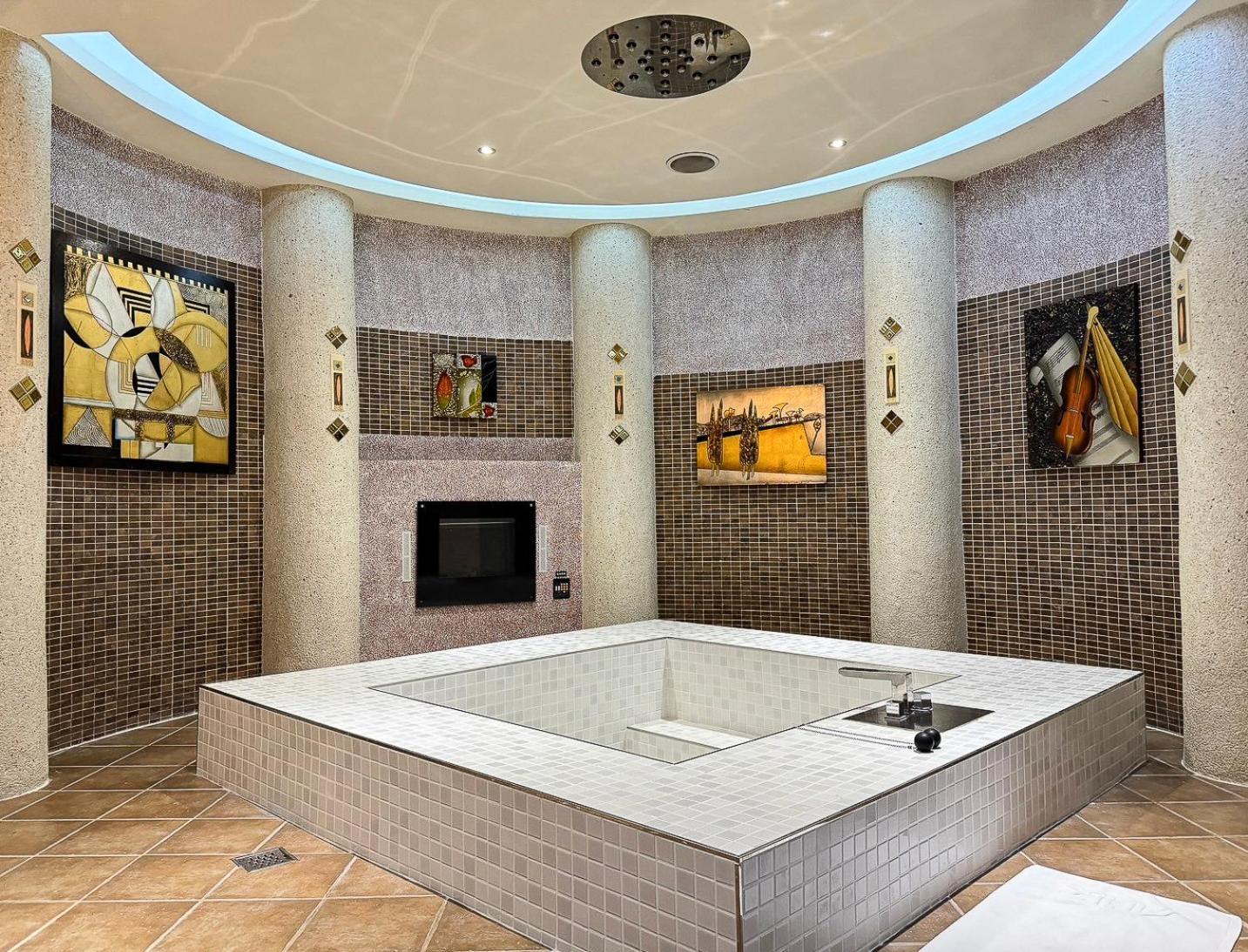 All-Ur Boutique Motel -Chia Yi Branch Kota Chiayi Bagian luar foto