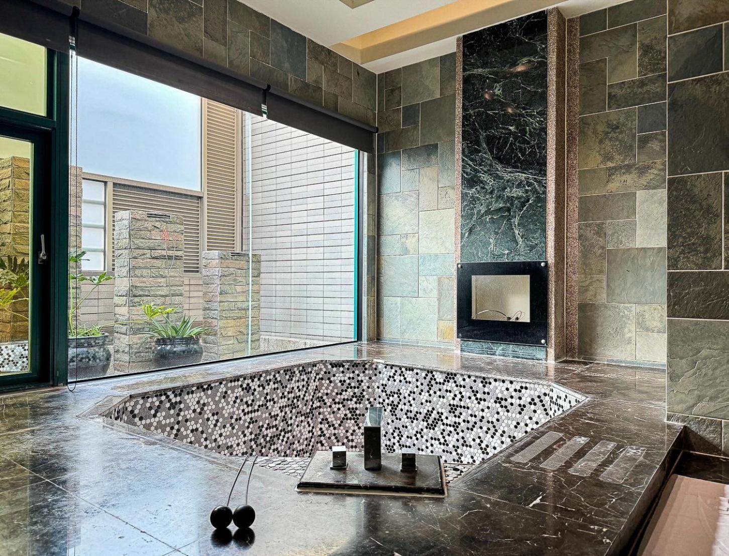 All-Ur Boutique Motel -Chia Yi Branch Kota Chiayi Bagian luar foto